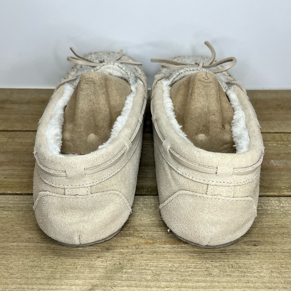 Minnetonka Cally Slippers - Picture 4 of 6